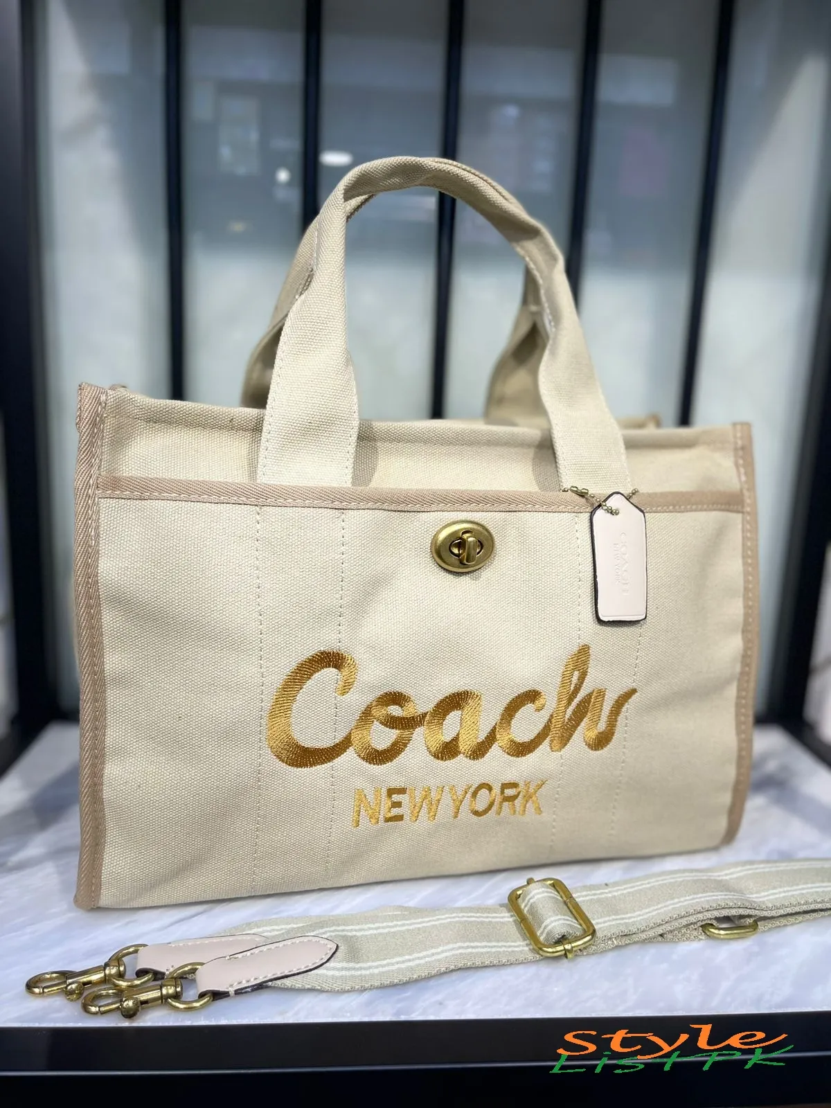 Best Price COACH Cargo Tote