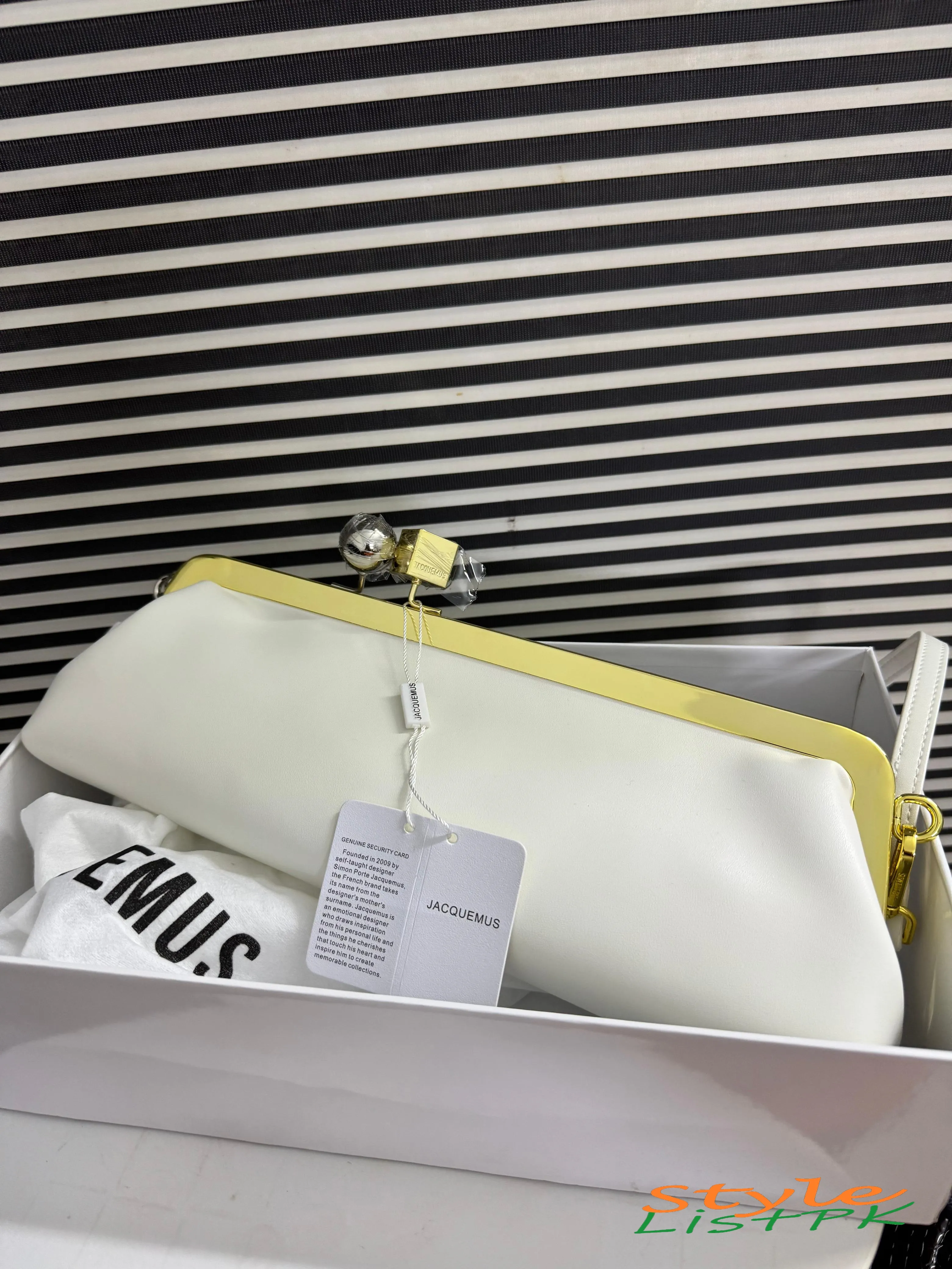 Best Price Jacquemus Long Clutches 
